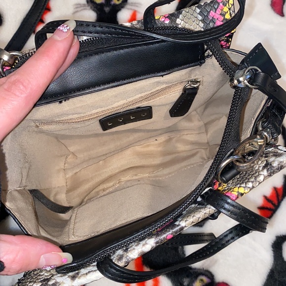 3/$30 LULU Snake Print Purse - Picture 5 of 8